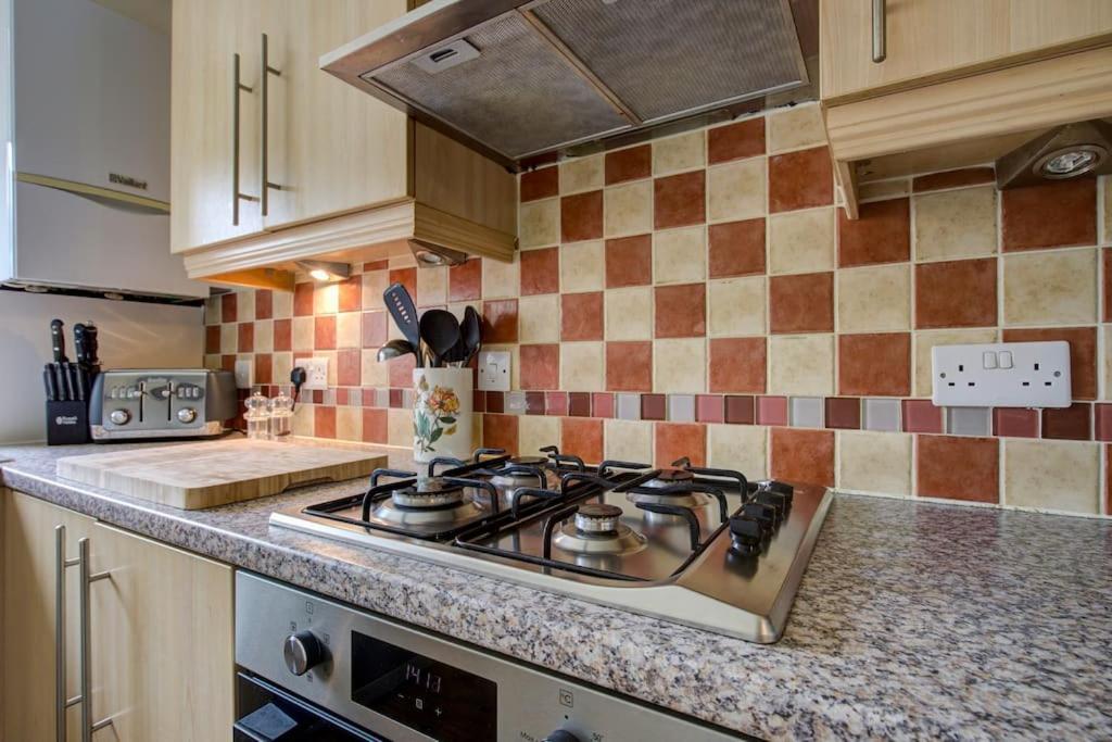 Ingledale Apartment, Ingleton, Yorkshire Dales National Park, Famous Three Peaks, Near The Lake District, Pets Are Welcome Ингълтън Екстериор снимка