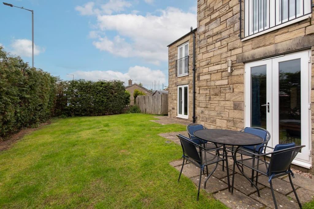 Ingledale Apartment, Ingleton, Yorkshire Dales National Park, Famous Three Peaks, Near The Lake District, Pets Are Welcome Ингълтън Екстериор снимка