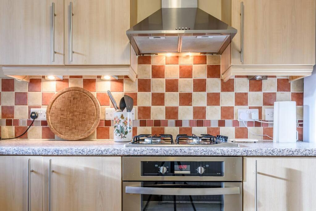 Ingledale Apartment, Ingleton, Yorkshire Dales National Park, Famous Three Peaks, Near The Lake District, Pets Are Welcome Ингълтън Екстериор снимка