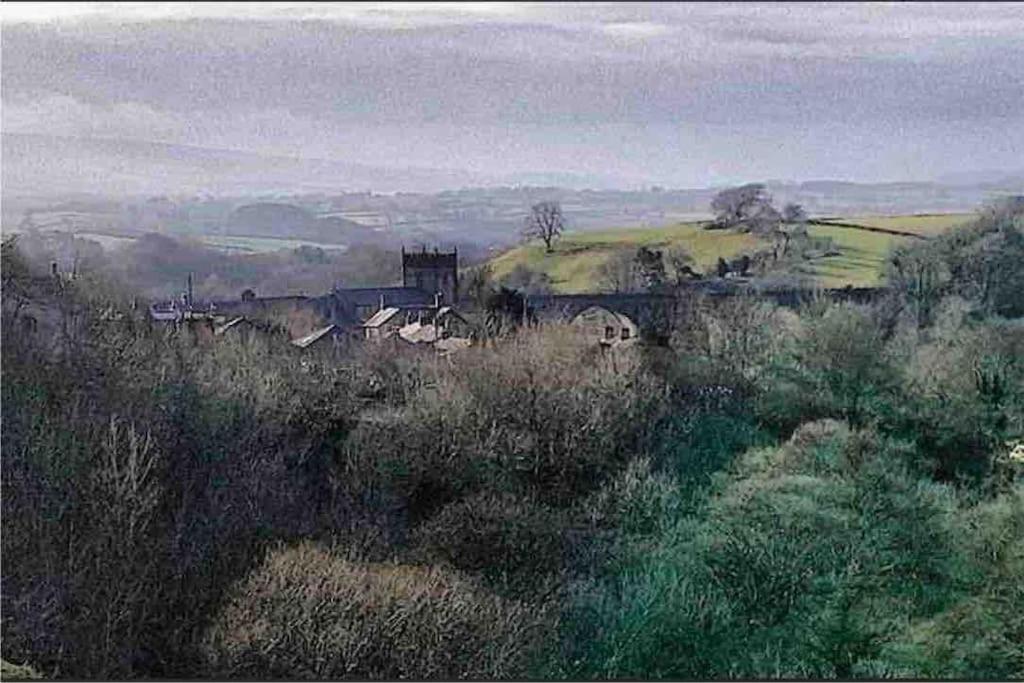 Ingledale Apartment, Ingleton, Yorkshire Dales National Park, Famous Three Peaks, Near The Lake District, Pets Are Welcome Ингълтън Екстериор снимка