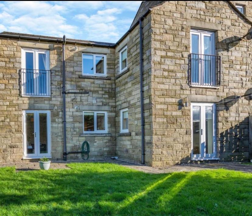 Ingledale Apartment, Ingleton, Yorkshire Dales National Park, Famous Three Peaks, Near The Lake District, Pets Are Welcome Ингълтън Екстериор снимка